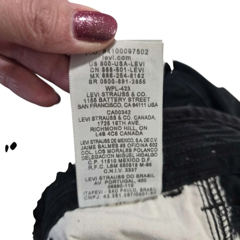 Levi's Mens Black Cargo Shorts 33 Waist Loose Fit Utility Pockets‎ Cotton Jorts